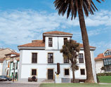 Fachada del Museo Antón
